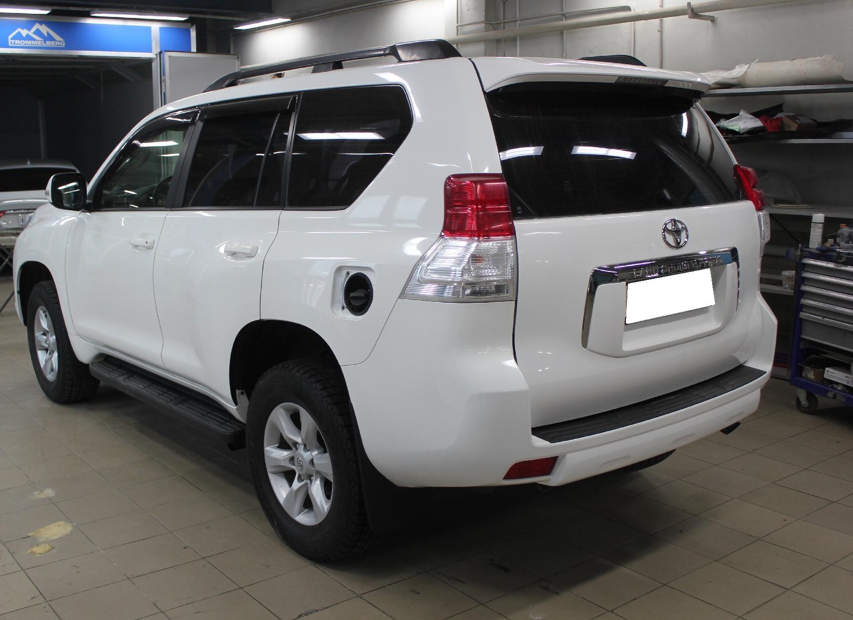 белый Прадо на СТО