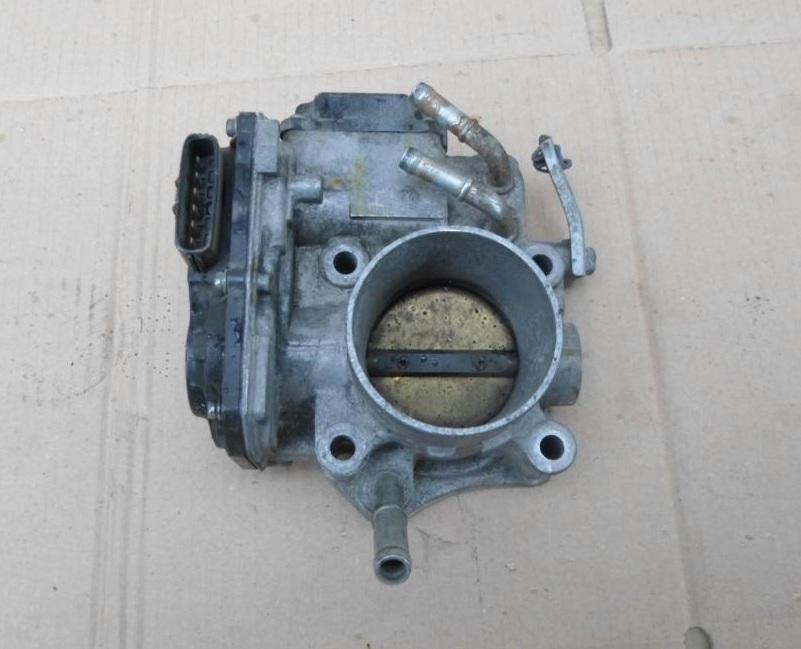 дроссель Тойота