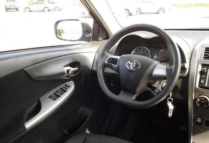 водительское место на Королле