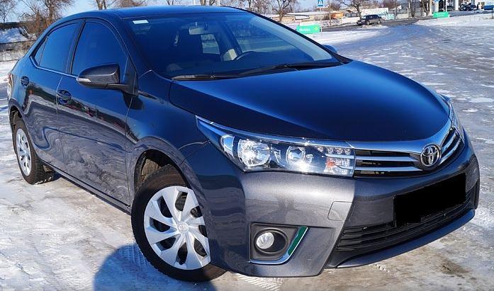 Королла спереди