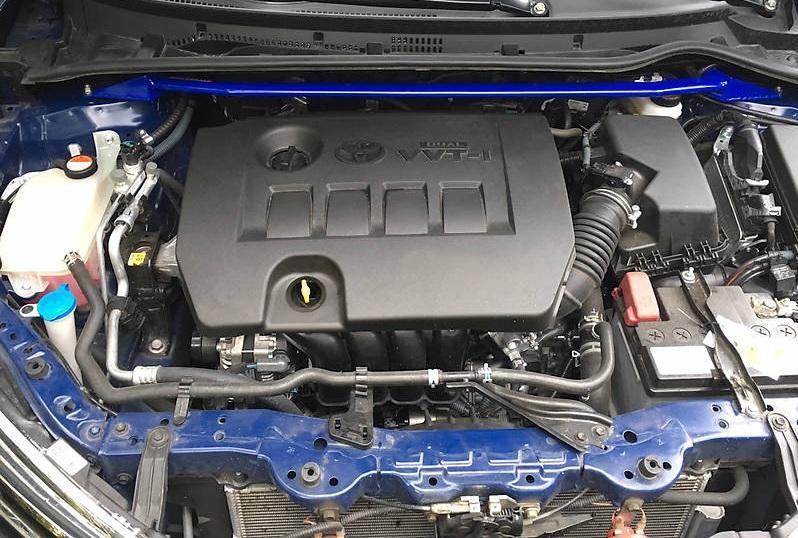 мотор под капотом Тойоты