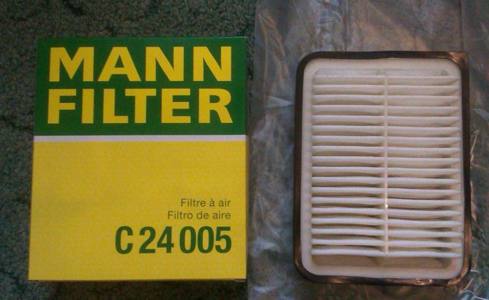 воздушный фильтра на Короллу