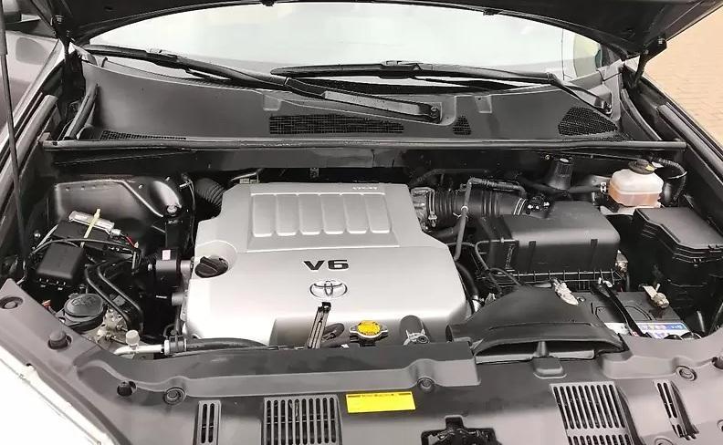 мотор на Тойоте