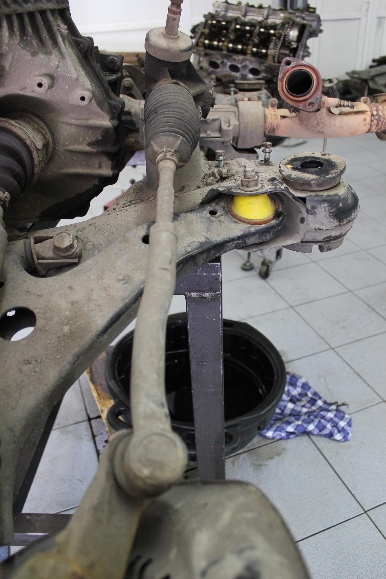 подрамник Тойоты