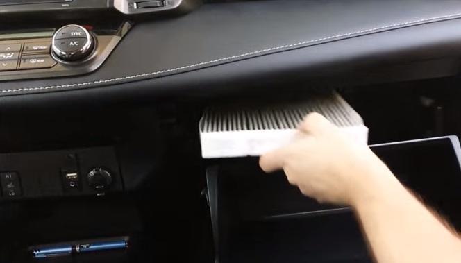 салонный фильтр в барадачке