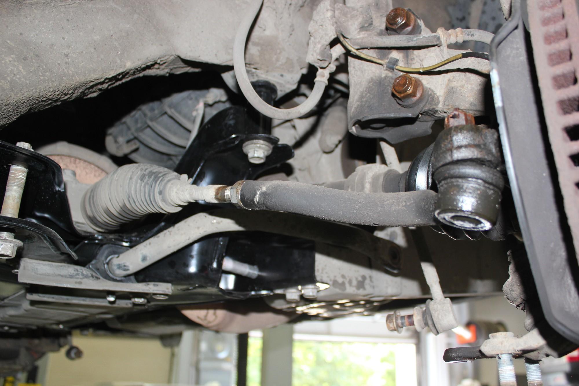 рулевые тяги снизу