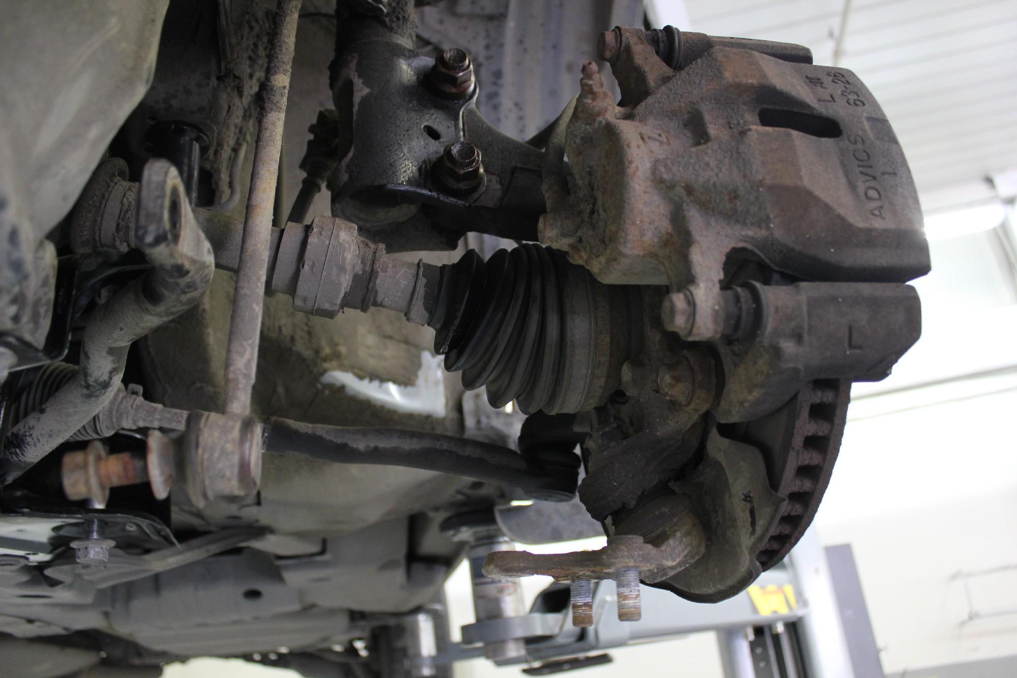 тормозной суппорт на Рав 4