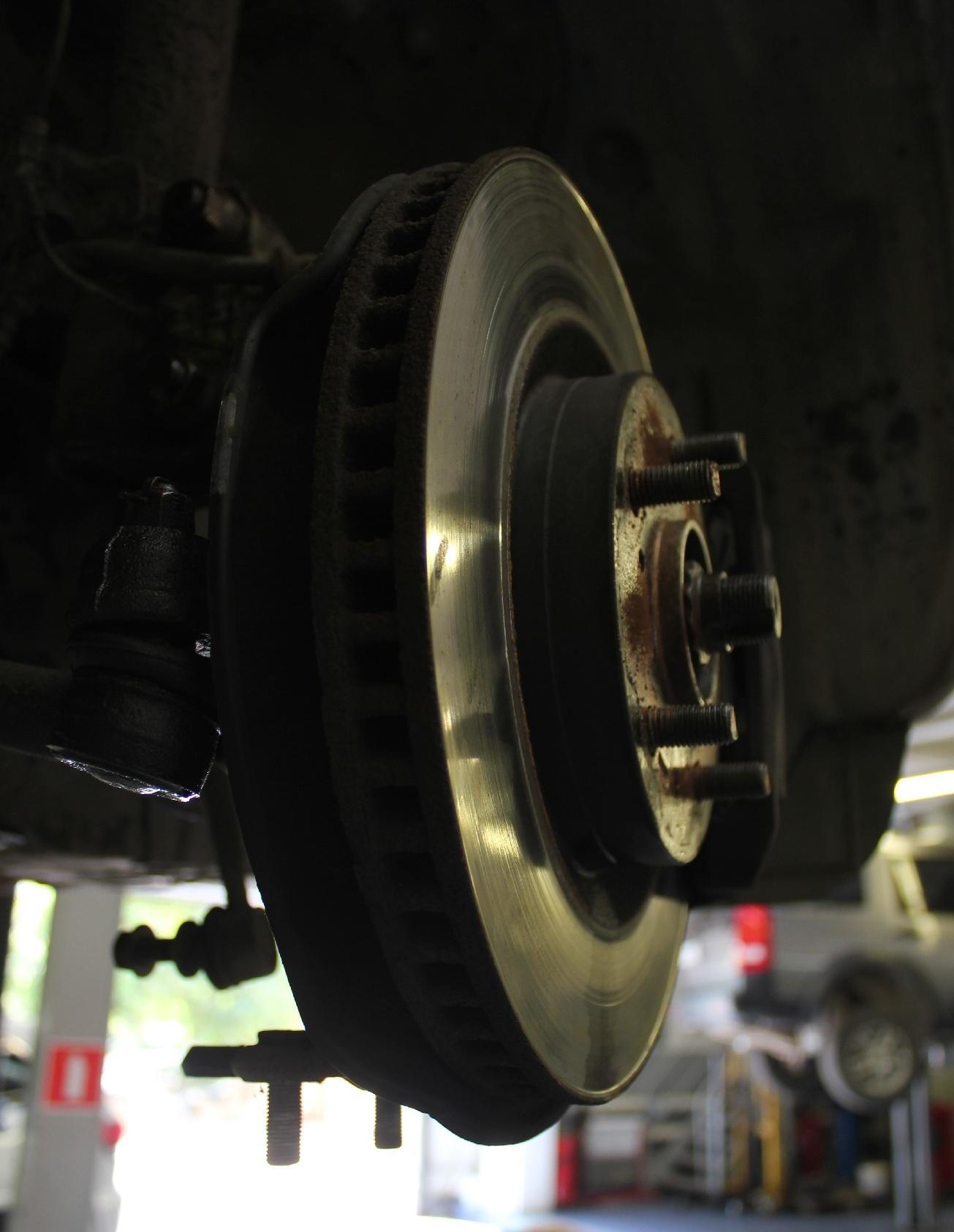 тормозной диск на Рав 4