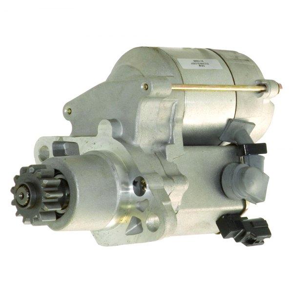 стартер на белом фоне