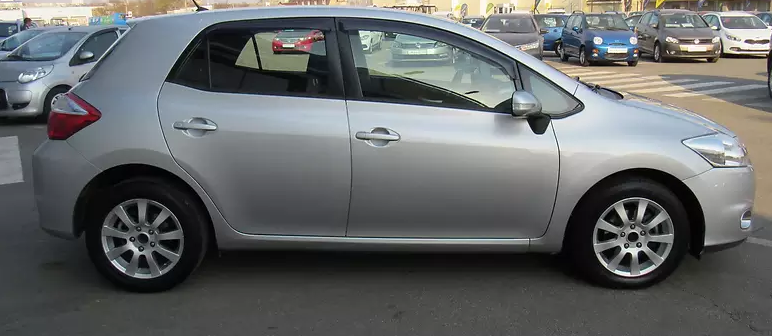 Аурис сбоку