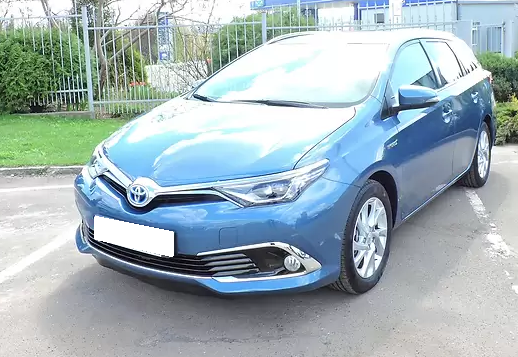 Аурис на улице