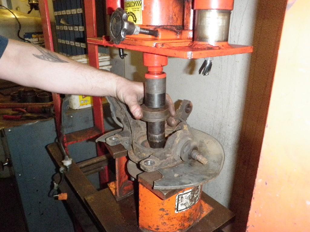 запрессовка подшипника ступицы