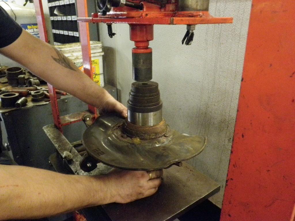 запрессовка ступичного подшипника