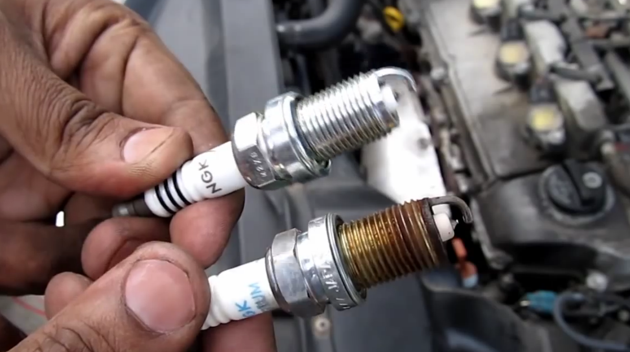старая и новая свечи зажигания