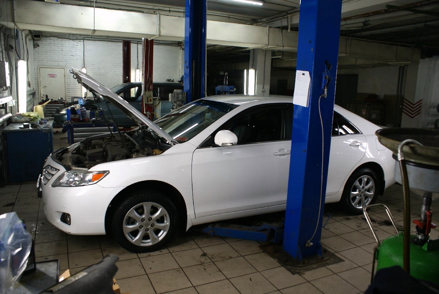 Тойота в автосервисе