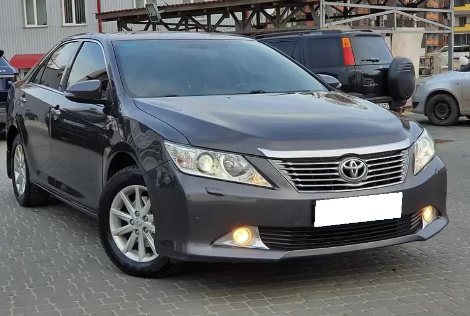 Тойота Камри