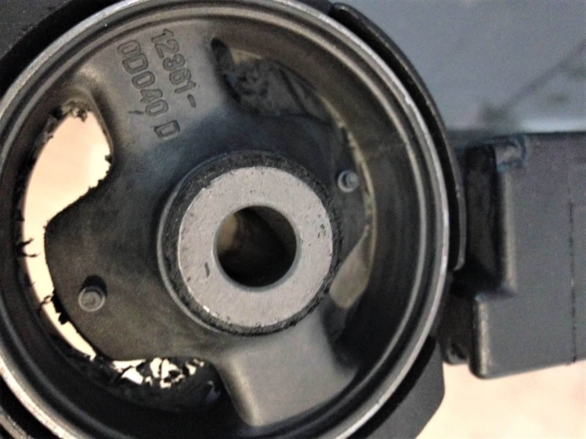 натяжной ролик на Камри