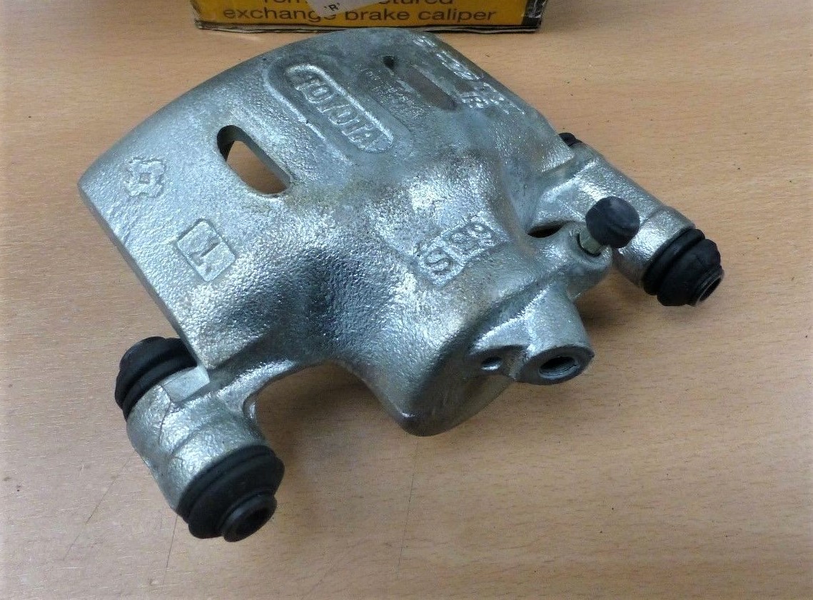 тормозной суппорт на Тойоту Камри