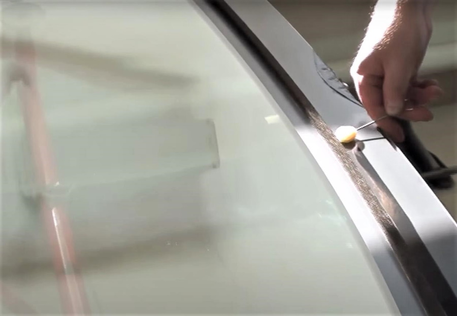 замена лобового стекла