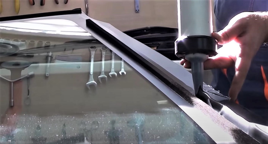 замена лобового стекла