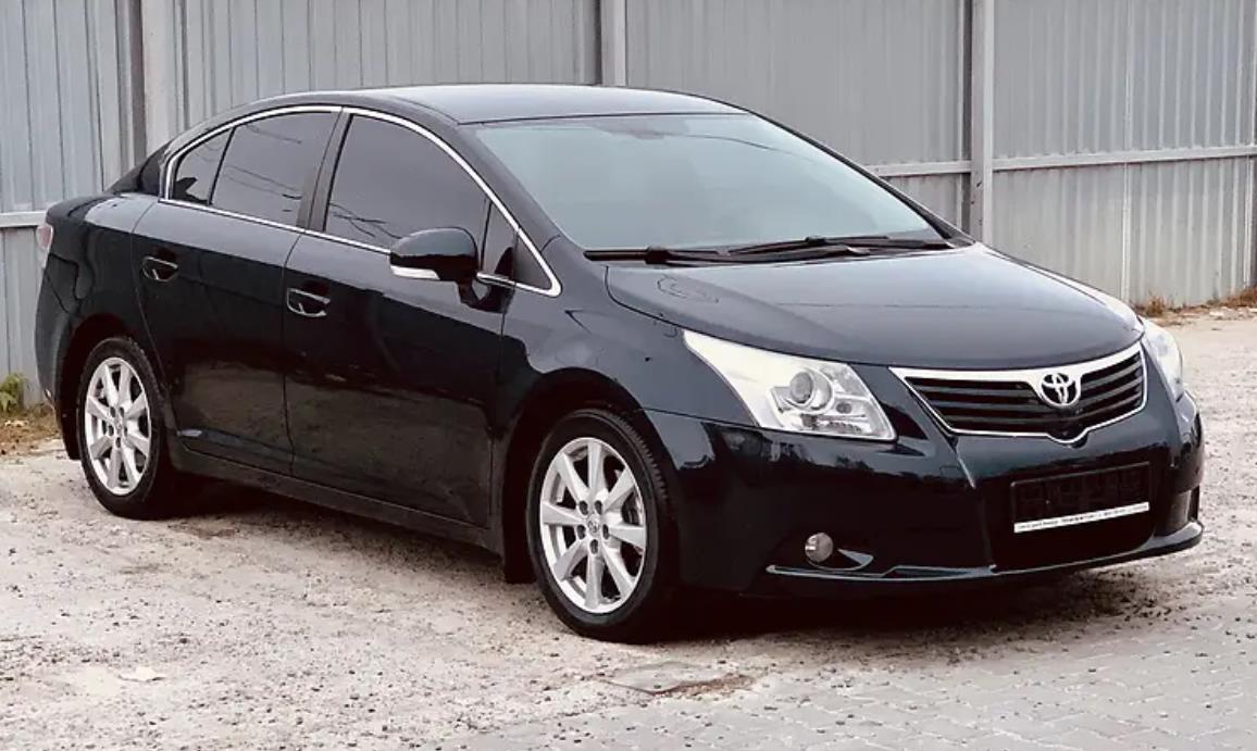 тойота авенсис в сервисе