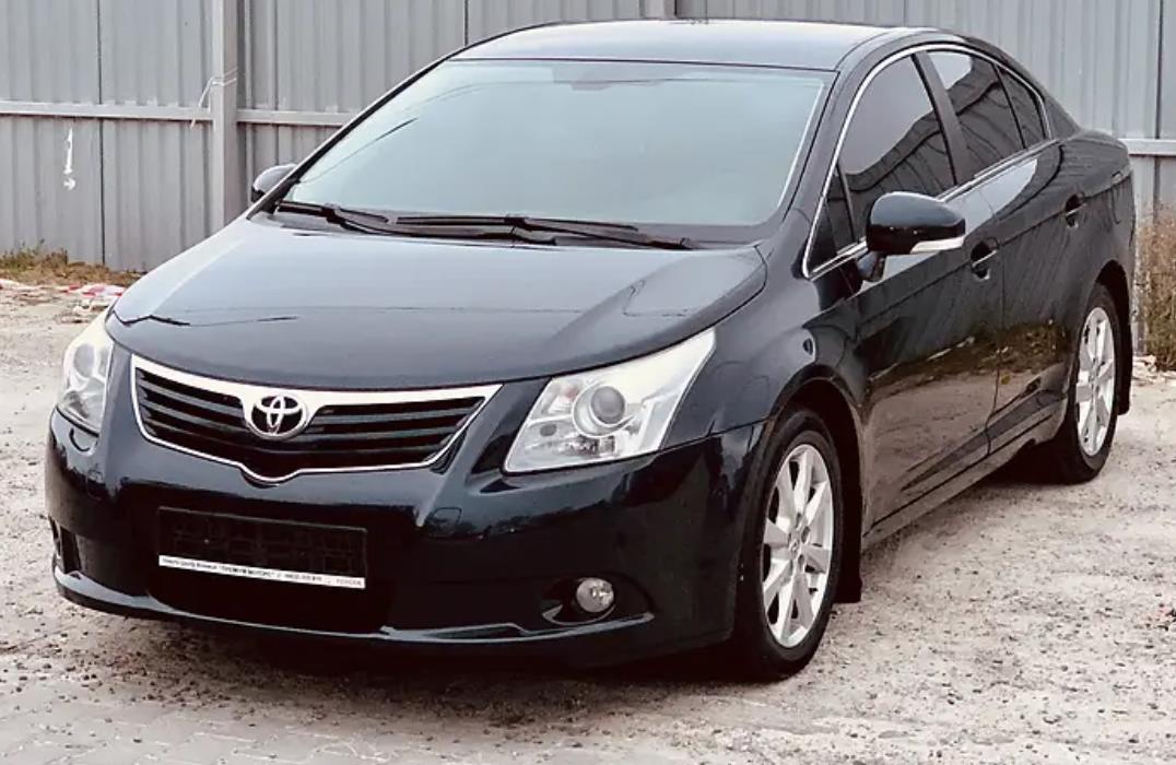 тойота авенсис в автосервисе