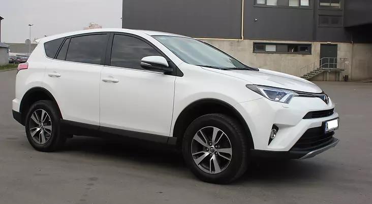 рав 4 в сервисе