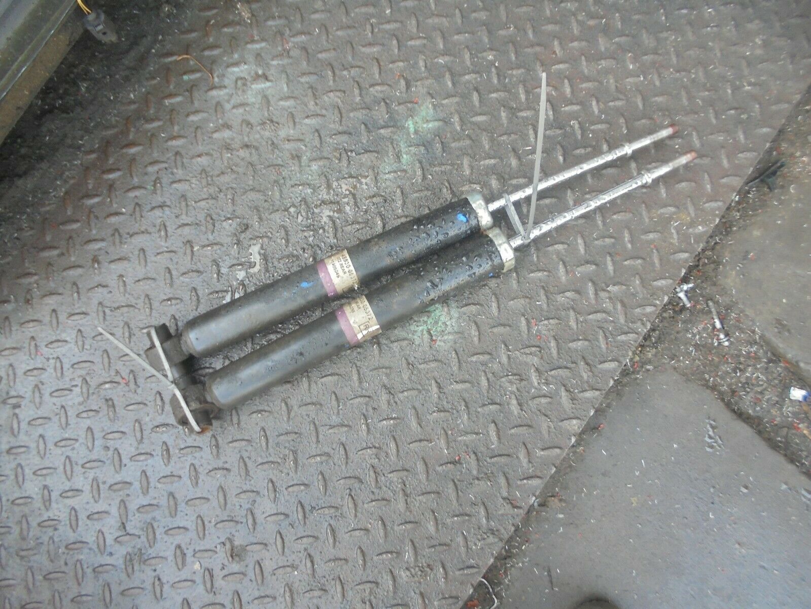 амортизаторы тойота