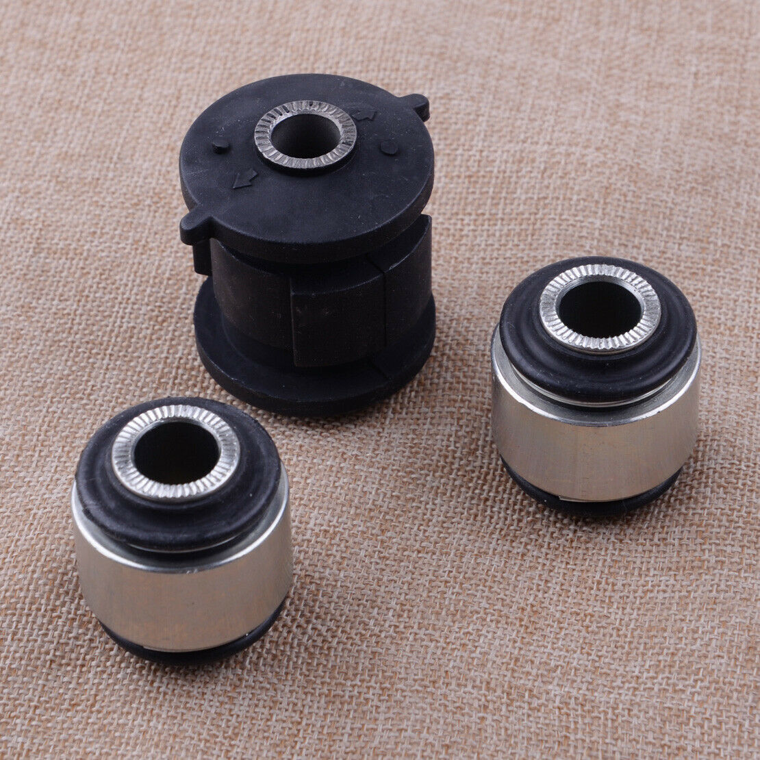 новый комплект сайлентблоков