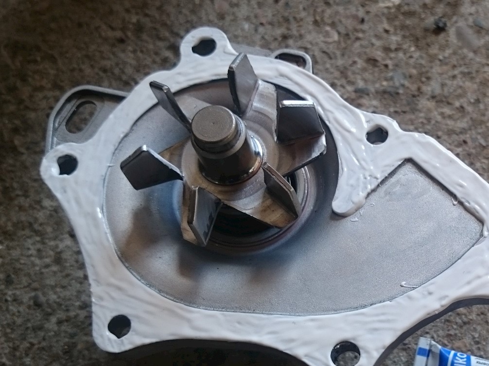 помпа тойота