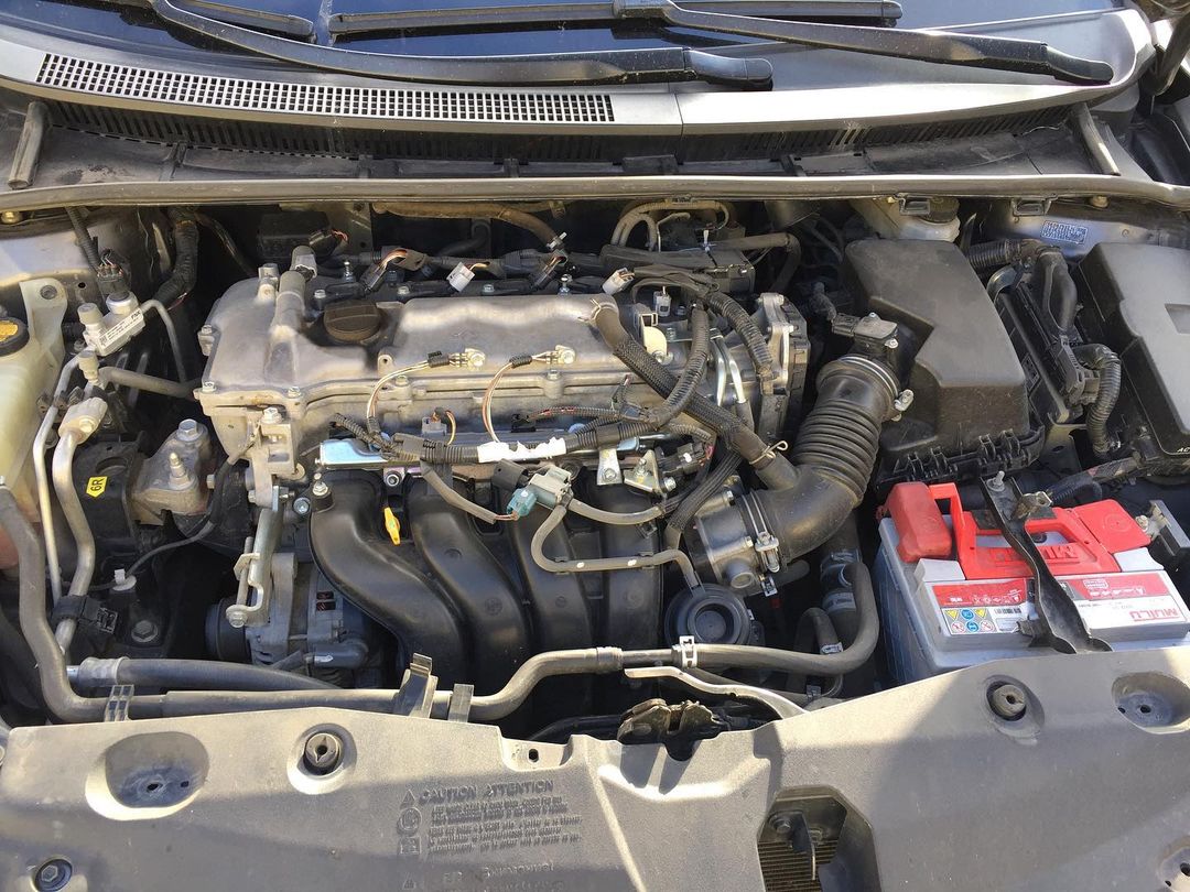 двигательный отсек Тойота
