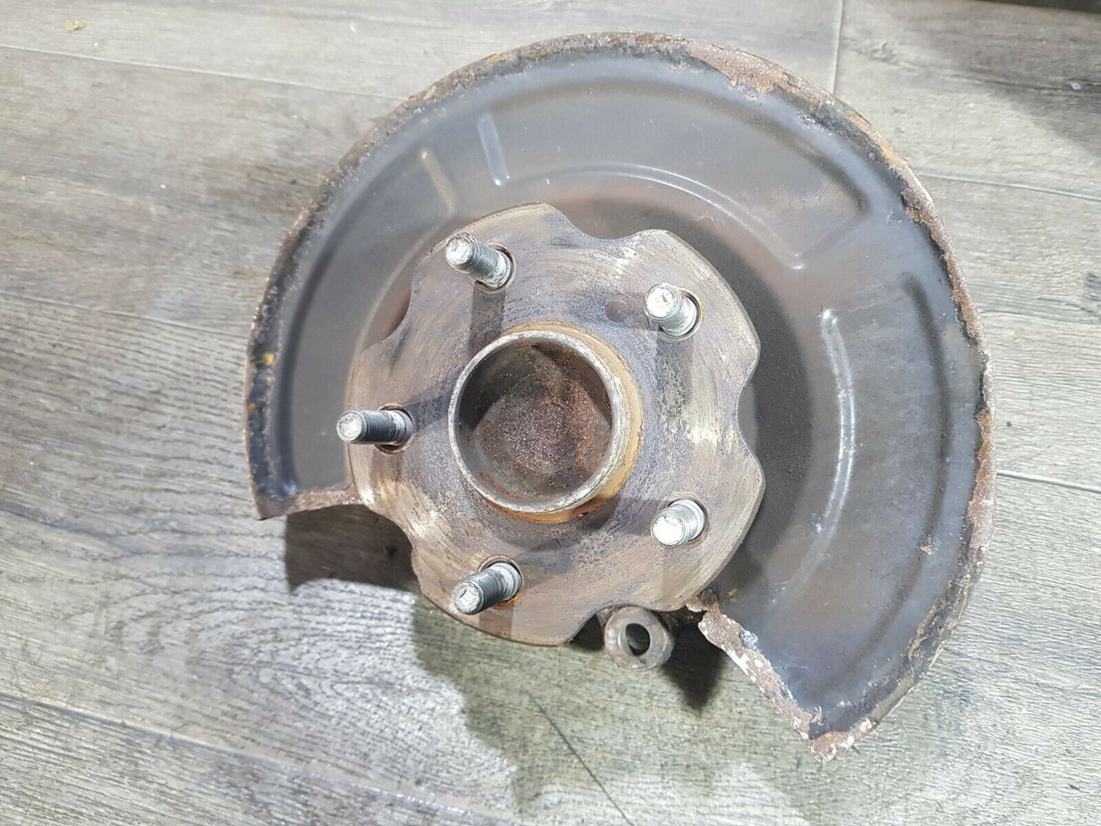 задняя ступица Тойота