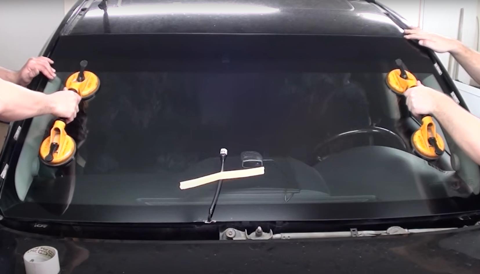 установка нового лобового стекла на Ленд Крузер