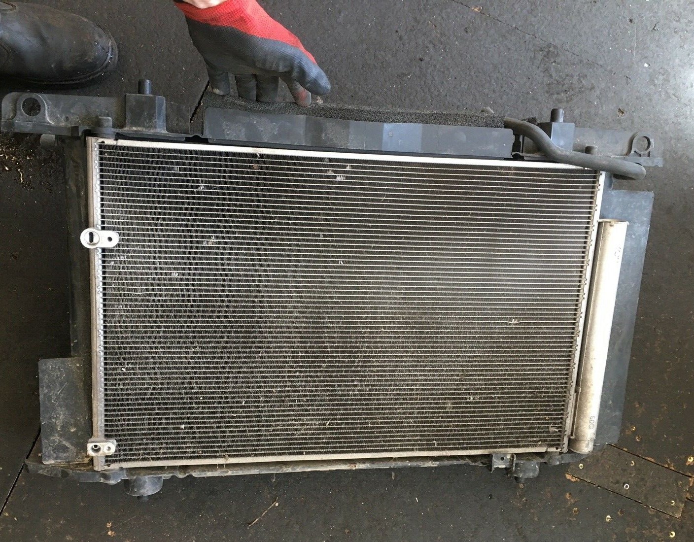 старый радиатор Аурис