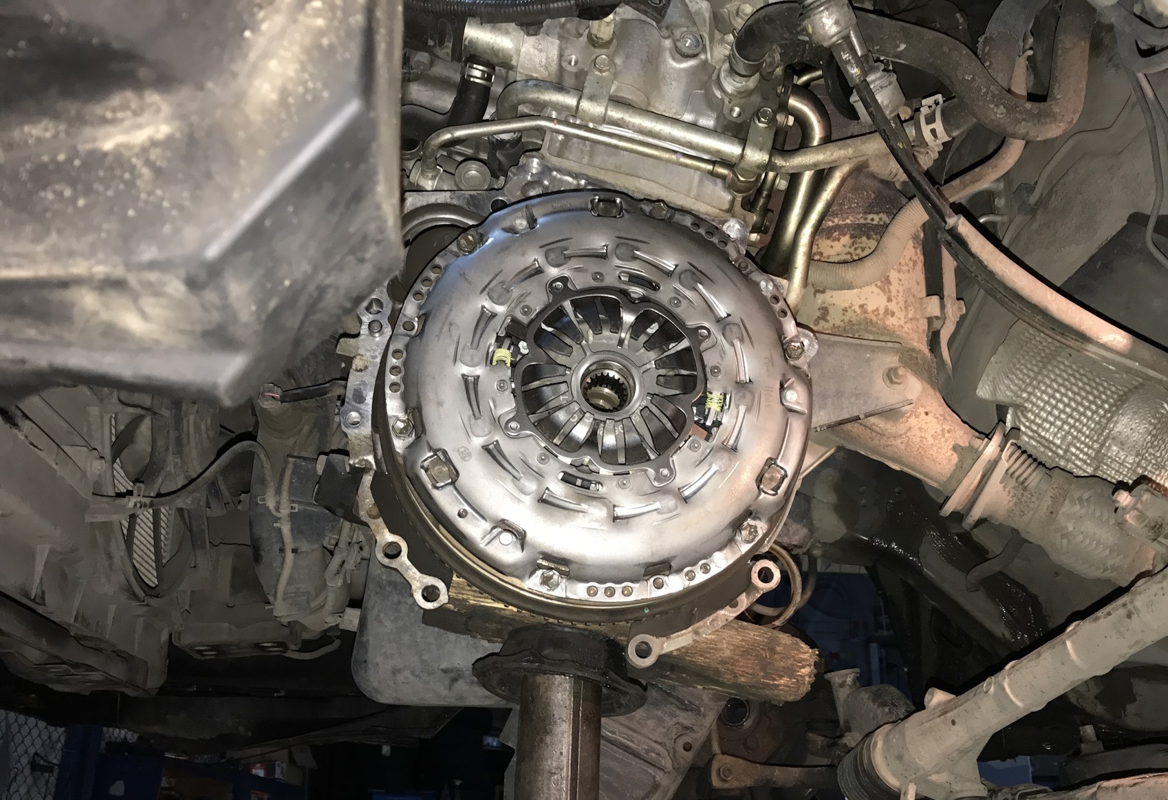 замена сцепления Тойота Аурис