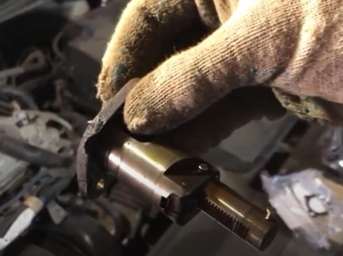 натяжитель цепи Тойота Рав 4