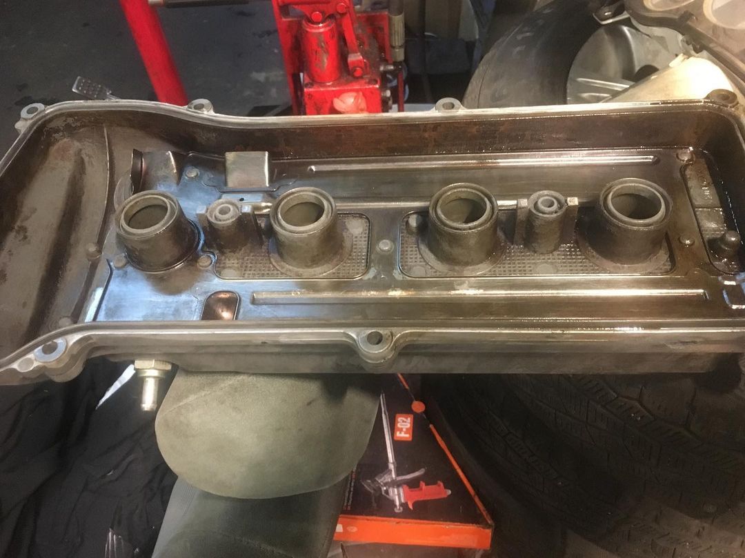 клапанная крышка Рав 4