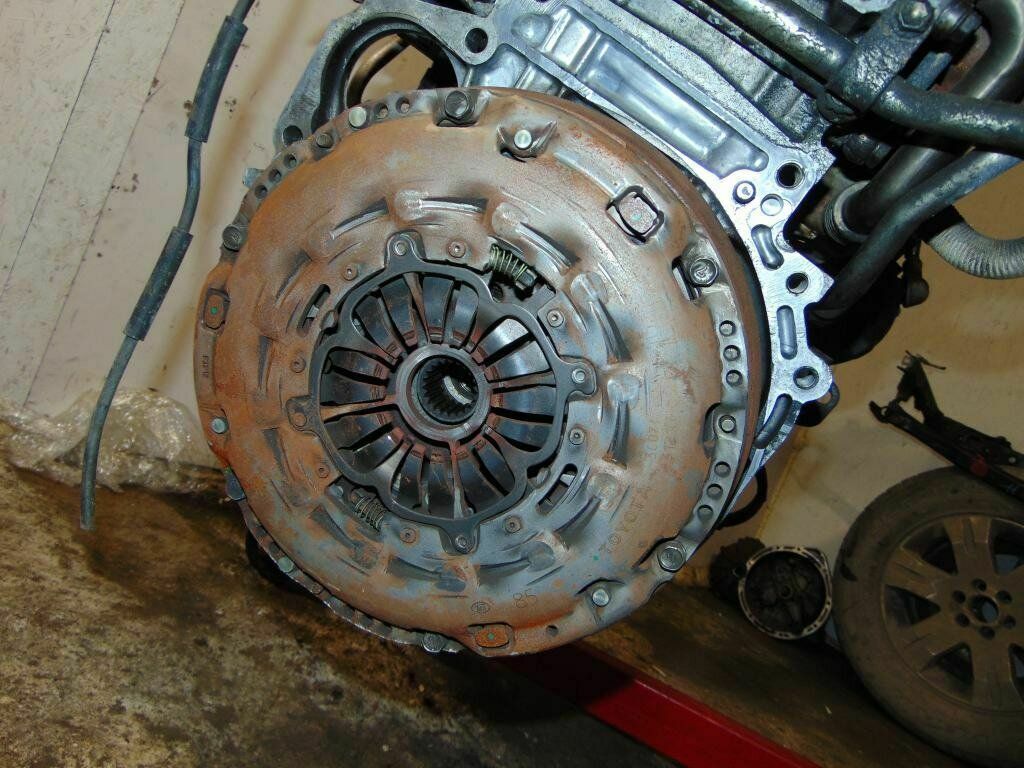 Старая корзина сцепления Тойота