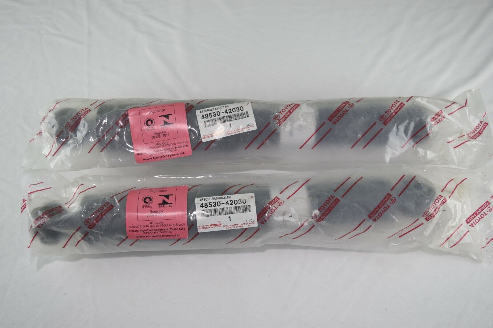 Комплект задних амортизаторов на Тойоту Рав 4