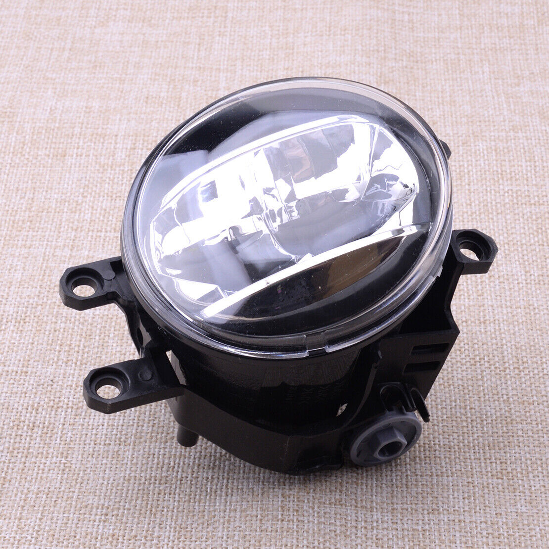 противотуманка на хайлендер