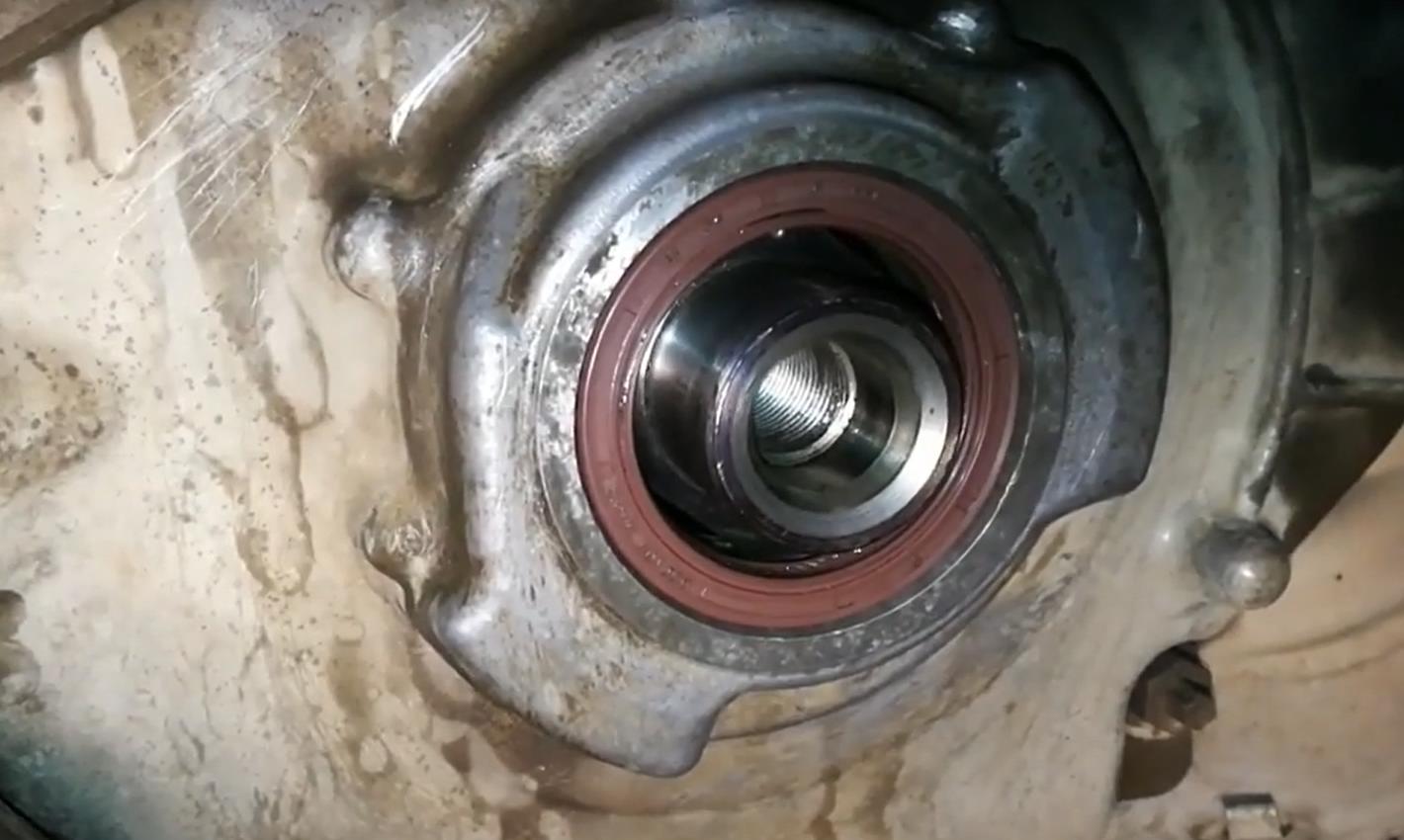 Замена переднего сальника коленвала Тойота Венза