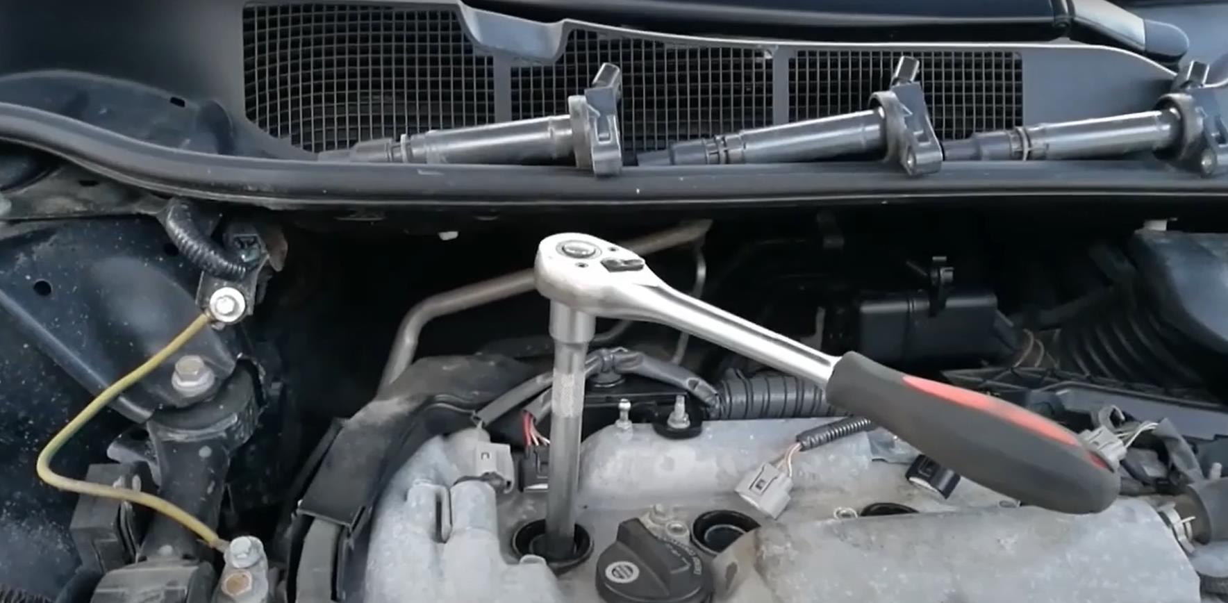 Замена свечей зажигания Тойота Венза