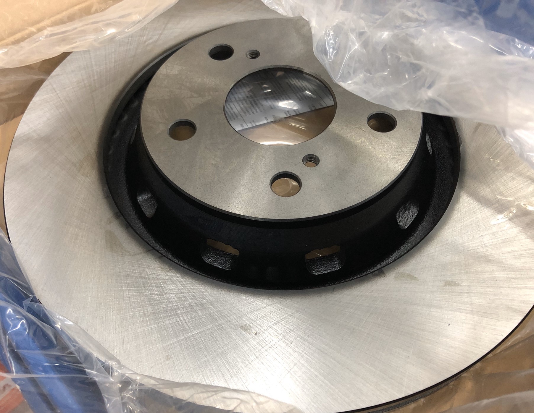 новый тормозной диск