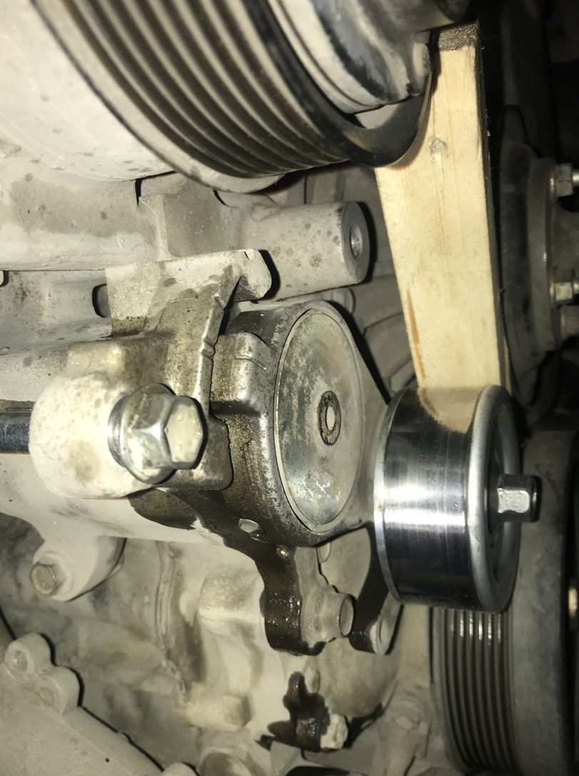 Замена ремня генератора Тойота Фортунер