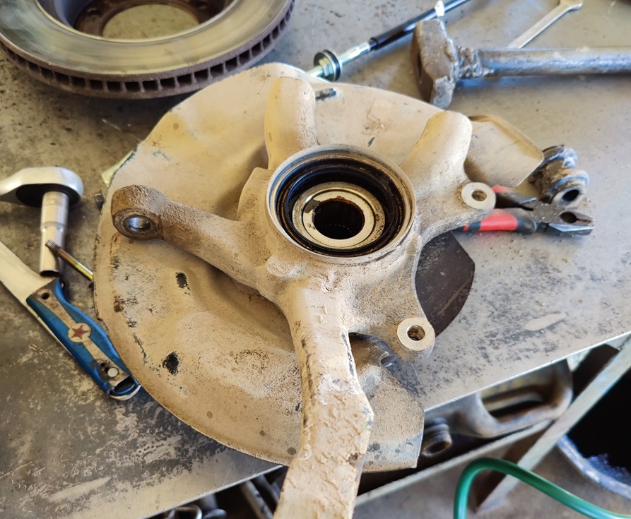 Замена ступичного подшипника Тойота Фортунер