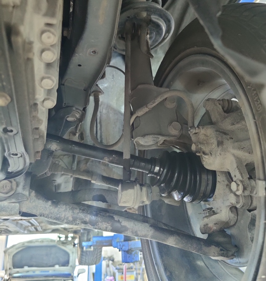 Замена ШРУСа Тойота Ярис