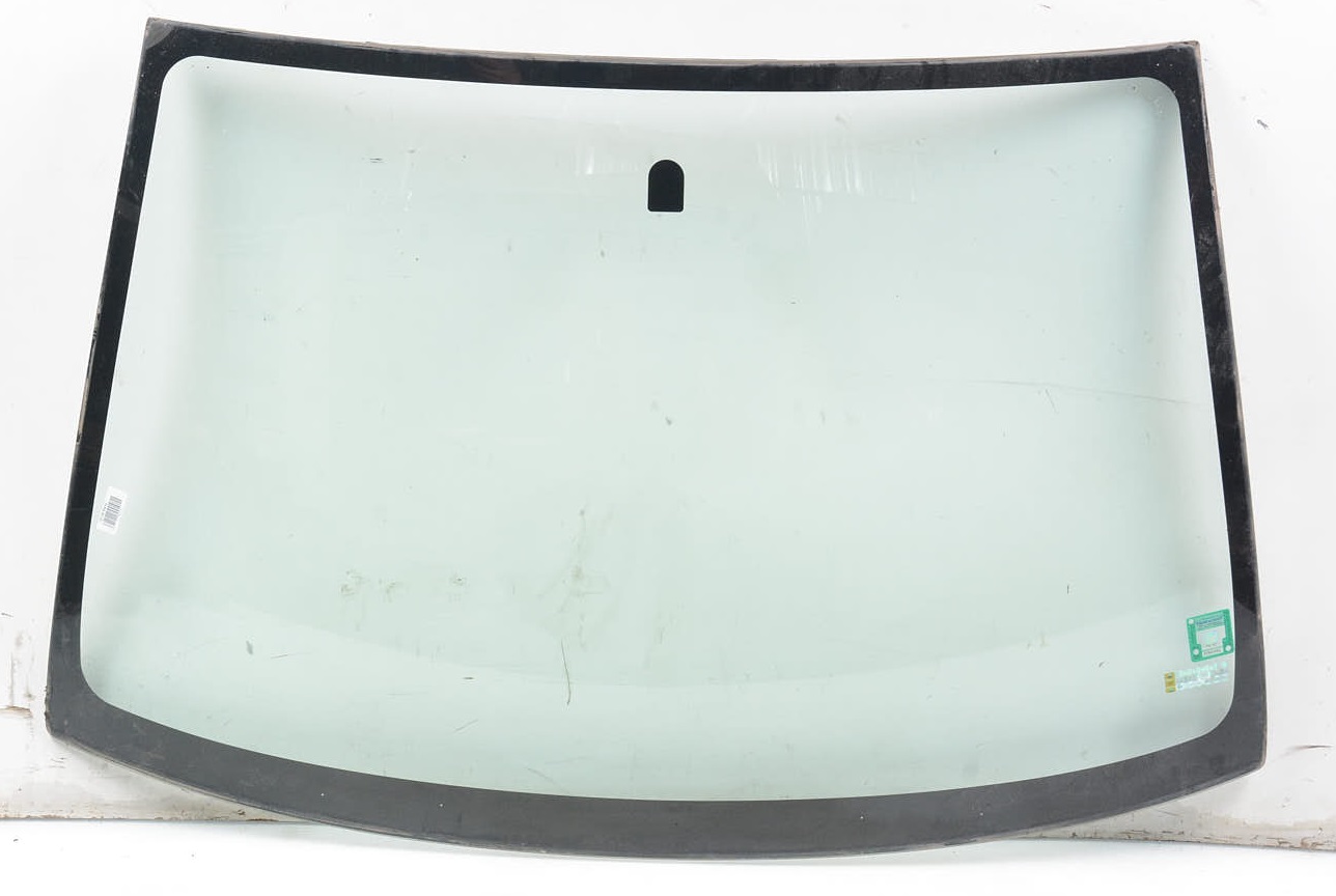Новое лобовое стекло