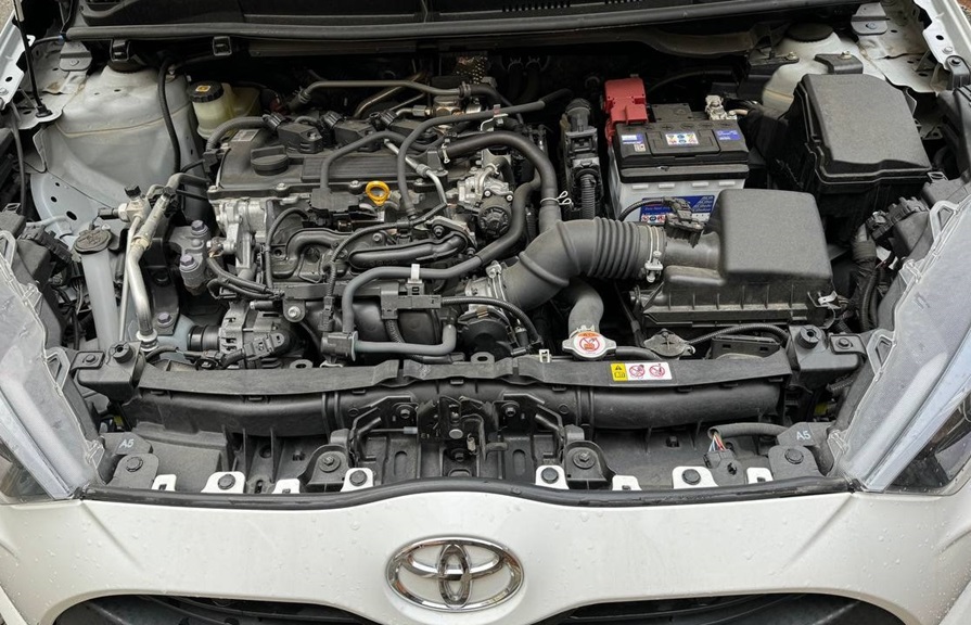 Тойота Ярис перед заменой помпы