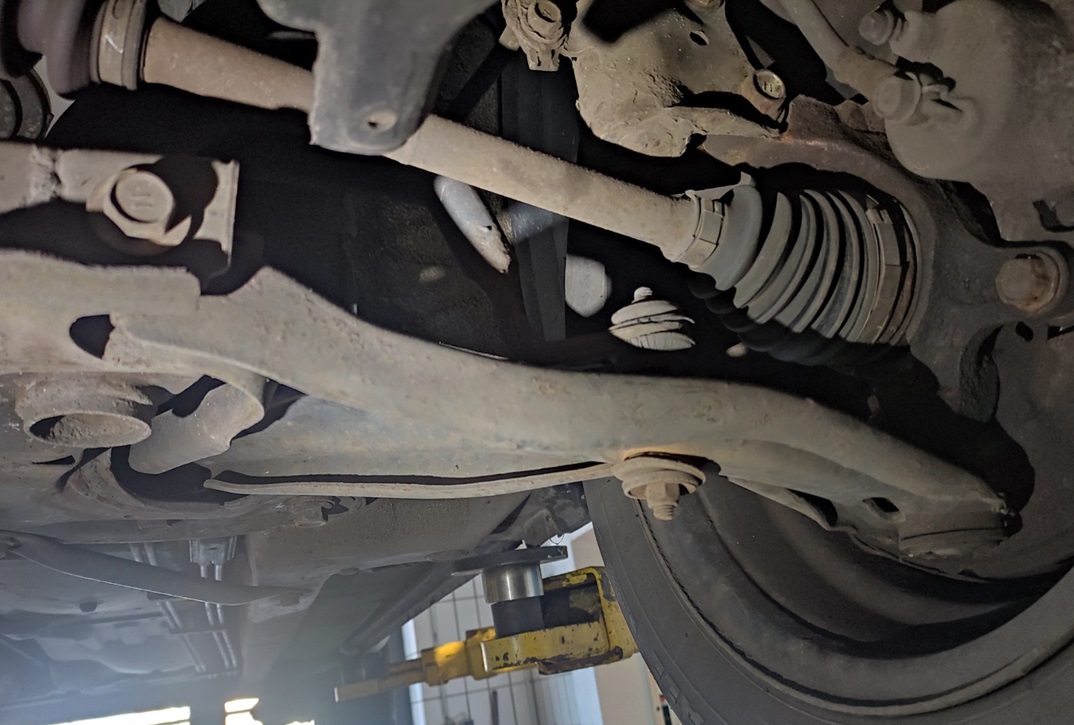 Замена рычага Тойота Ярис