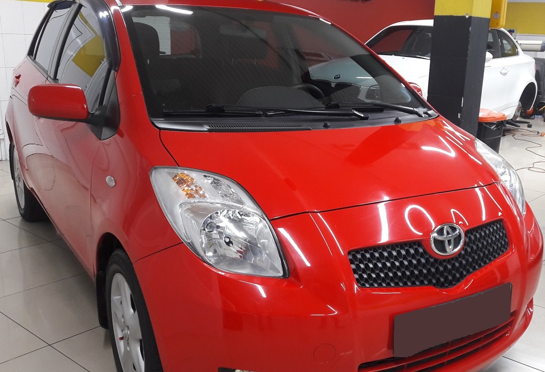 Тойота Ярис после замены аккумулятора